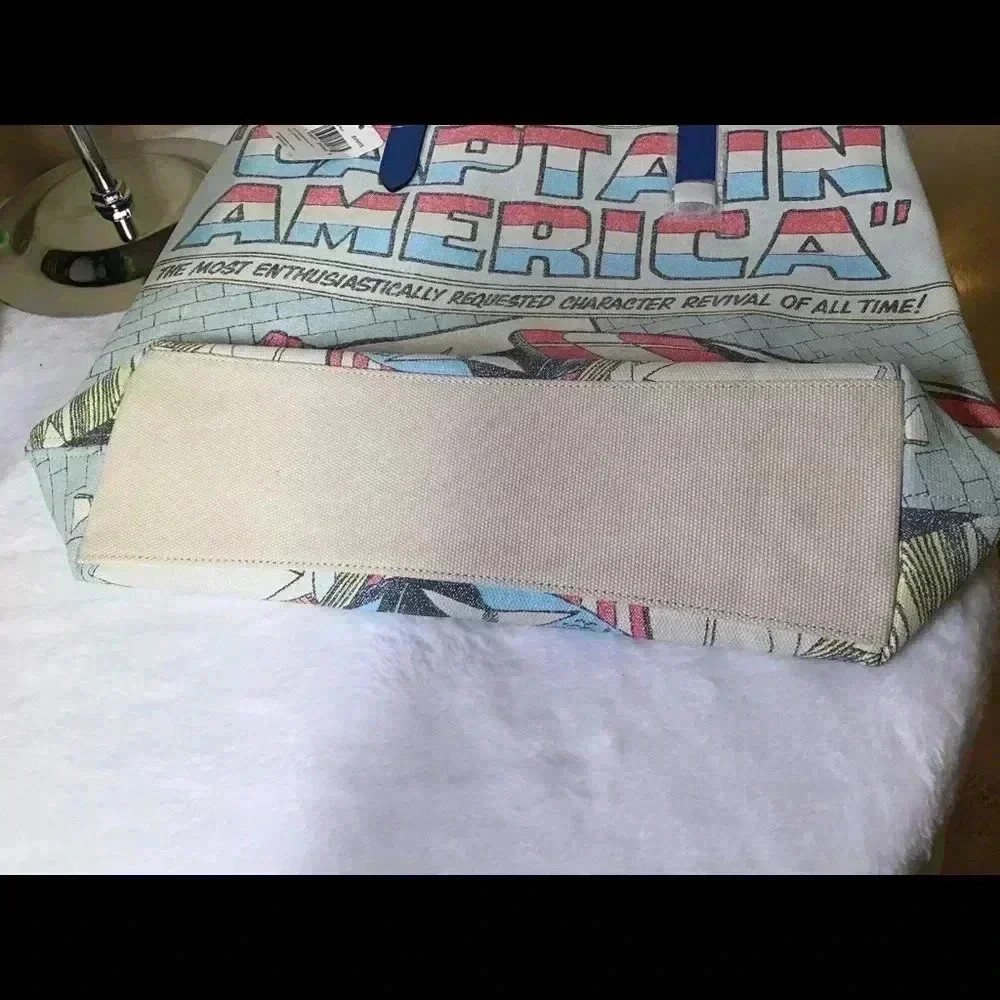 Coach Captain America Tote - Picture 5 of 6